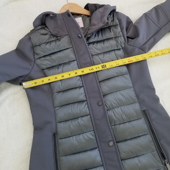 BCBGeneration Quilted Winter Puffer Coat in Gun Metal with Fur lined Hood - Picture 10 of 16